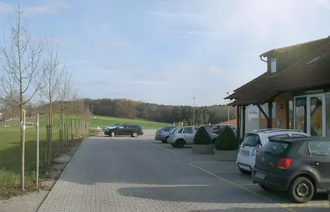 Wohnmobilstellplatz am Sportzentrum
