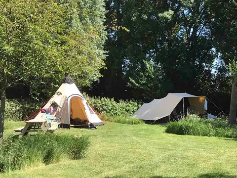 Natuurkampeerterrein De Maasakker
