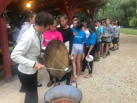 Esthajnalcsillag Kemping