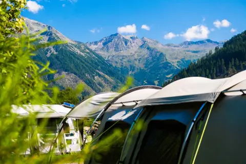 HOCHoben camp & explore