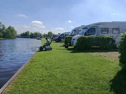 Jachthaven 't Eibertsnest Camperplaats Nord