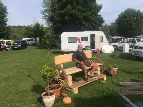 Camping am Fluss