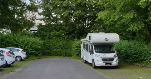 Parking Aschbacher Straße - Schlüsselfeld