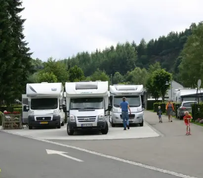 Camperpark Um Deich - Vianden