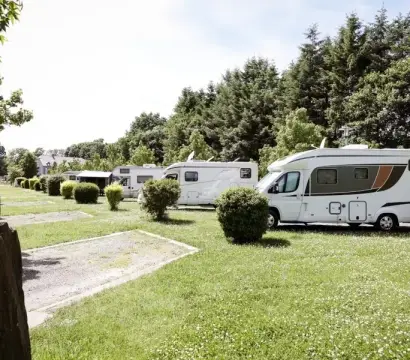 Camperpark Um Deich - Vianden