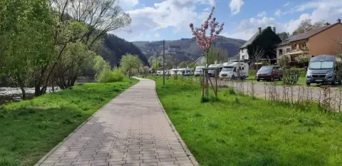 Camperpark Um Deich - Vianden