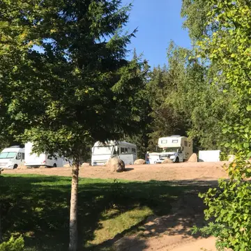 Wohnmobil Stellplatz “Am Waldrand“
