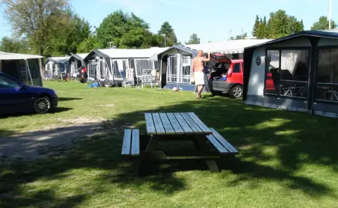 Nysted Strand Camping uden for bom