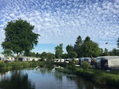 Wohnmobilstellplatz Röders' Park