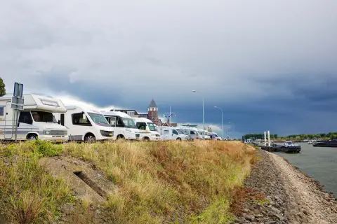 Camperplaatsen Beijenwaard Spijk