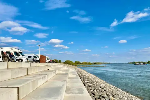Camperplaatsen Beijenwaard Spijk