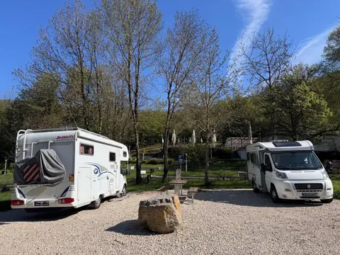 Wohnmobilstellplatz Waldfreibad Eningen