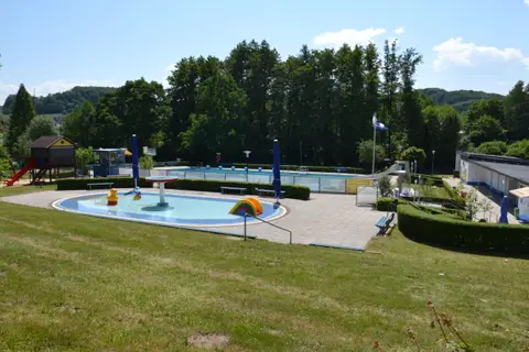Wohnmobilstellplatz Freibad Kalletal Hohenhausen