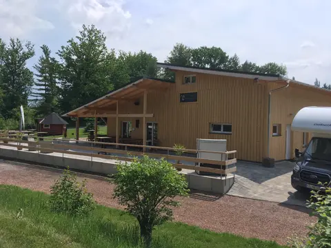 Naturbad Niederwiesa Wohnmobilstellplatz