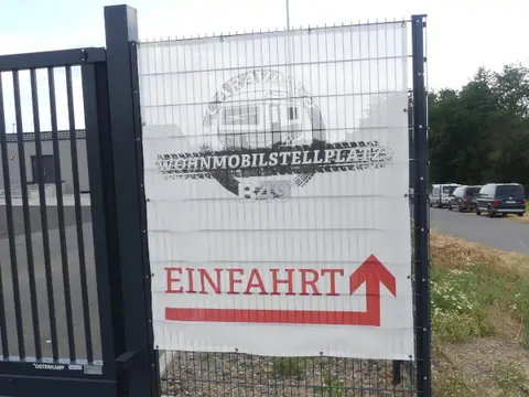 Caravan- & Wohnmobilstellplatz B49