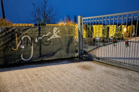 Wohnmobilstellplatz Wein- & Likörhaus Jung