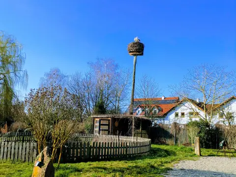 Wohnmobilstellplatz Wein- & Likörhaus Jung
