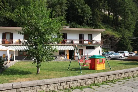 Camping Hotel La Pineta