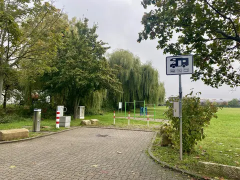 Wohnmobilstellplatz Offenbach an der Queich