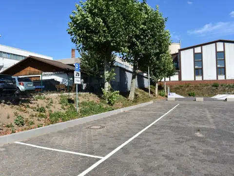 Wohnmobilstellplatz Kultur- und Sporthalle - Haibach