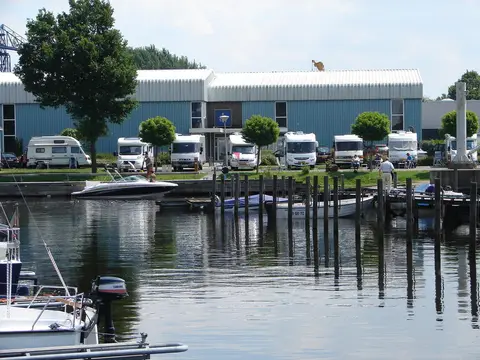 Camperplaats Jachthaven de Molenwaard