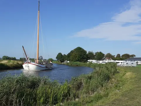 Camperplaats aan de Ee