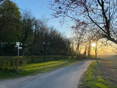 Parkplatz Friedhof V.-Burkheim