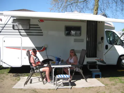 Wohnmobilstellplatz am Hallen- und Freibad Rhede