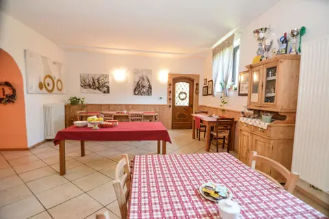 Agritur Airone Bed and Camping