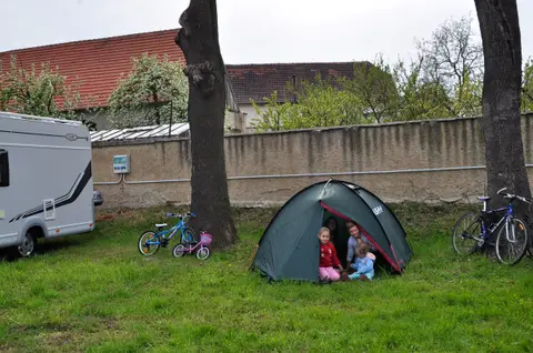 Karavan kemp Nučničky