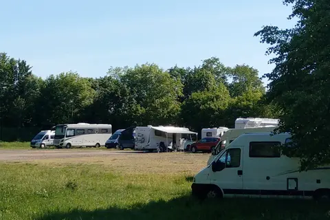Caravaning am Elsterstausee