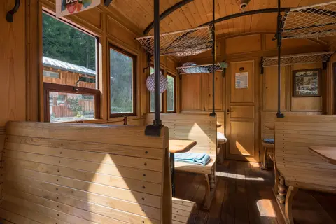 Forest-Lodge