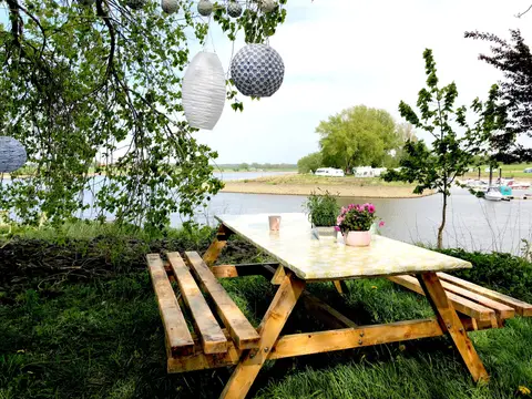 Stover Strand International