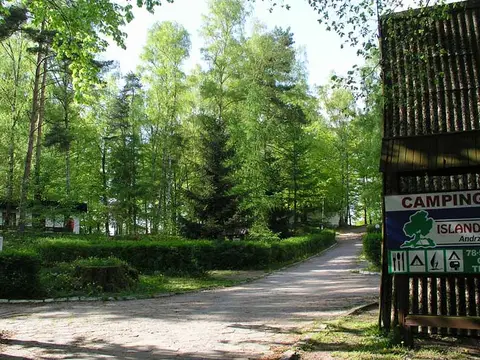 Island Camp