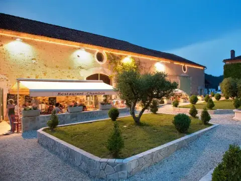 Camping Les Gorges du Chambon Ciela Village