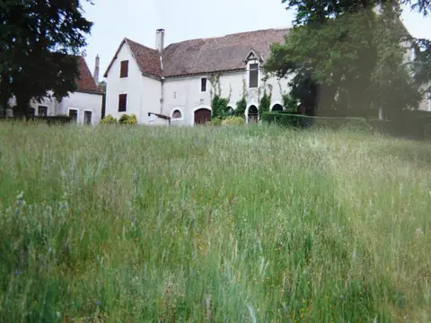 Château de Lacomté Camping