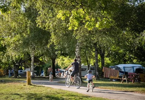 Camping Municipal du Lac de Pont