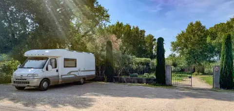 Pernes-les-Fontaines