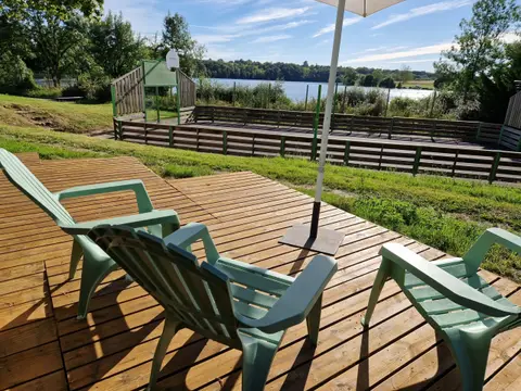 Les Côteaux du Lac
