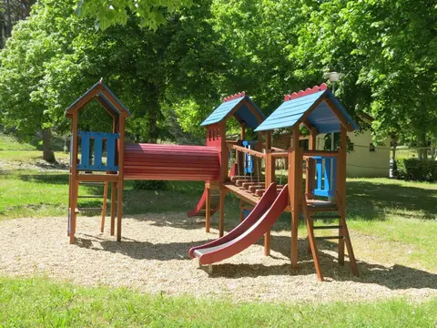 Village de Gîtes et Camping "Le Martinet"