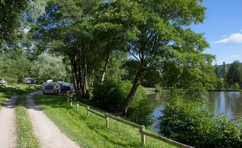 Camping En Bourgogne Dans Le Morvan : La Fougeraie