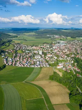 am Bahnhof Zollhaus