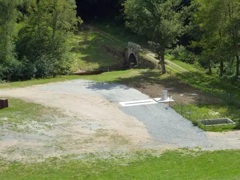 Air de Camping-Car de Pérols-sur-Vézère