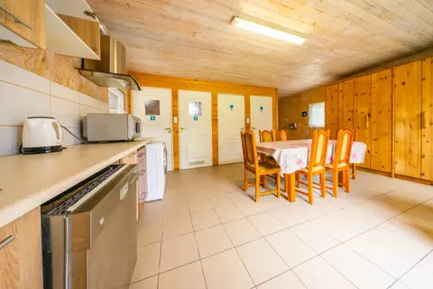 Domki nad rozlewiskiem