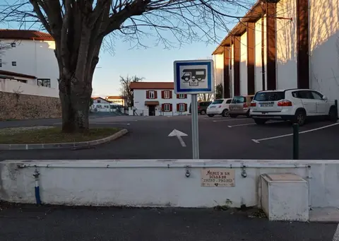 Aire de stationnement de Saint-Palais