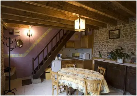 Aire de Camping-car de la Ferme de Lavaurette