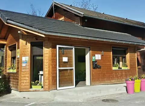 Camping Les Rives du Lac