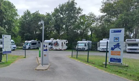 Aire CAMPING-CAR PARK d'Azur
