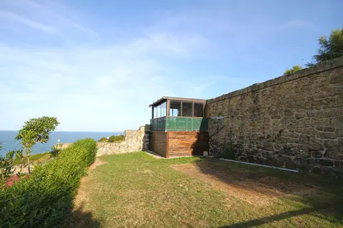 Camping Faro de Higuer