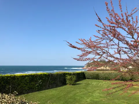Le Bord de Mer
